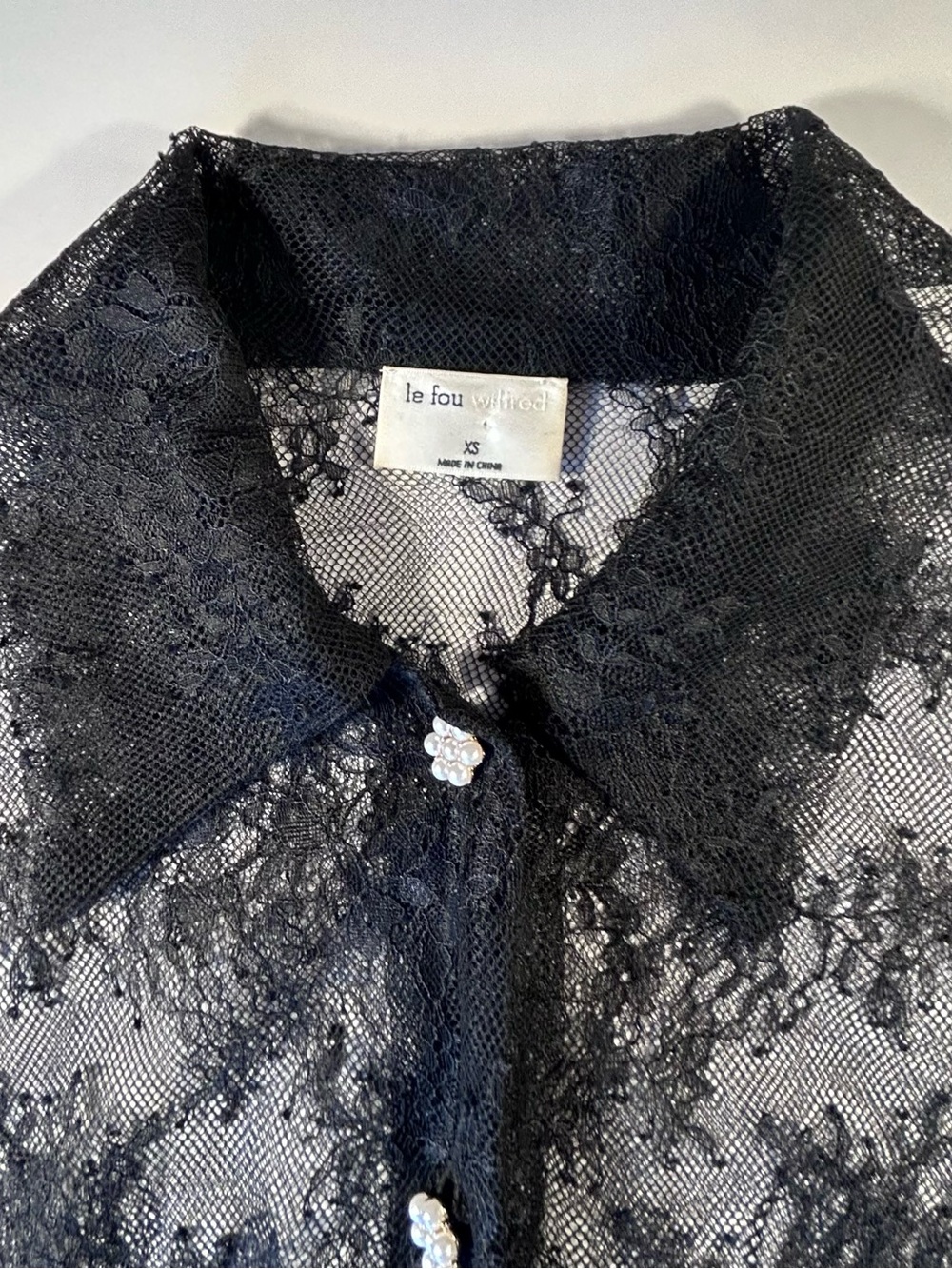 Aritzia Le Fou Wilfred Plié Lace Blouse Black XS Pearl Button Sheer Floral Top - Picture 9 of 10